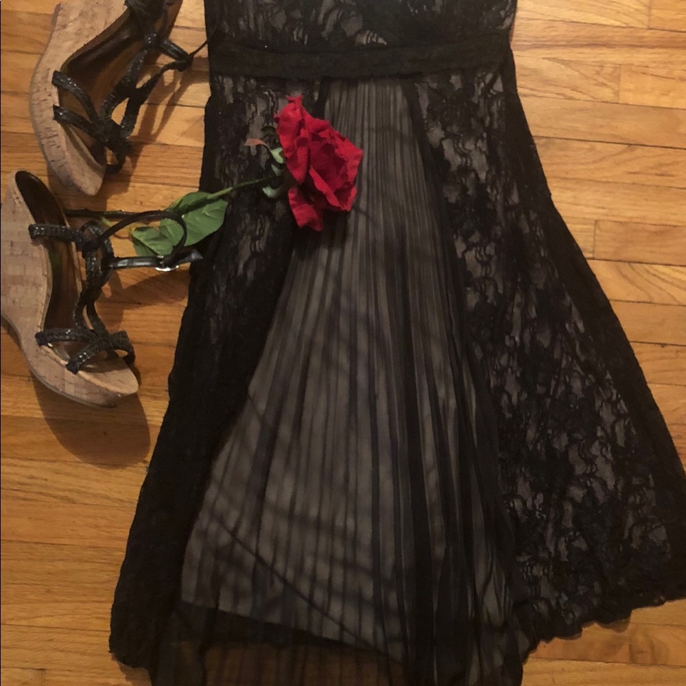 Black Dress - Picture 7 of 8